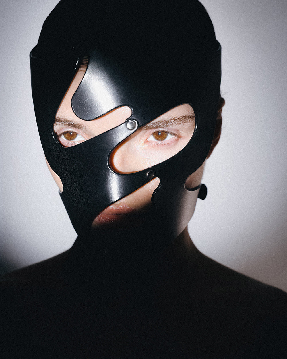 Mask “Nyx” Black
