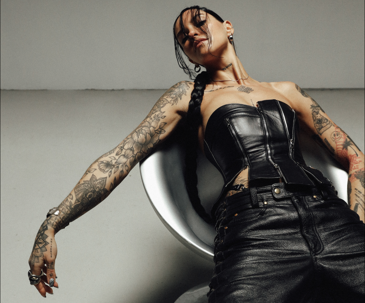 Unleashing Your Inner Rockstar: What to Wear to a Concert